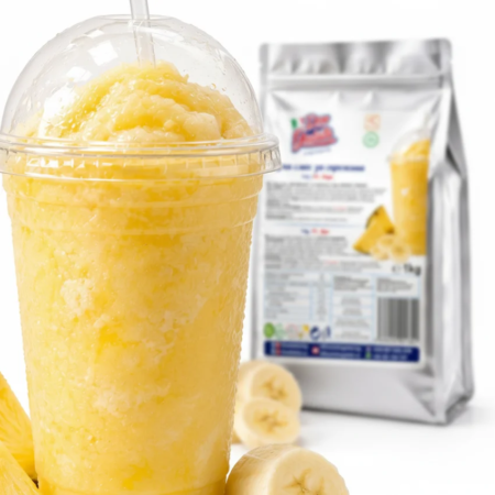 Macro textură de granită ananas și banane cu cristale de gheață și culoare galbenă proaspătă