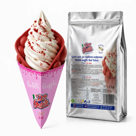 Bubble Waffle Red Velvet Don Gelato, cu înghețată moale într-un suport roz din hârtie