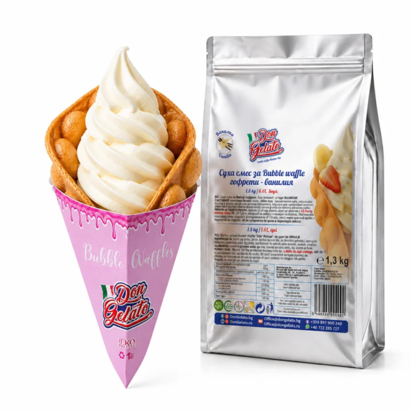 Bubble Waffle cu vanilie Don Gelato, cu înghețată cremoasă, servită în suport roz din hârtie