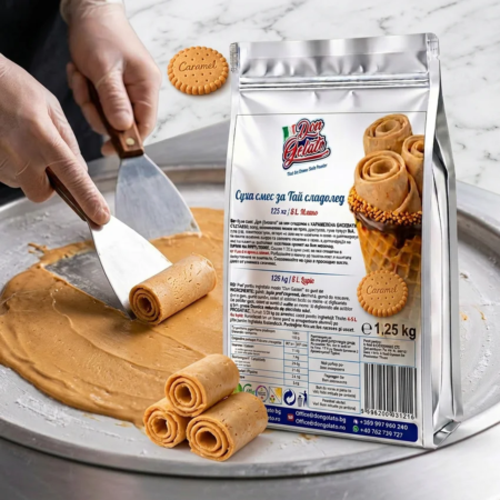 Preparare înghețată thailandeză cu biscuiți caramelizați Don Gelato